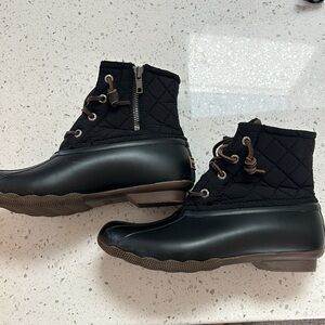 Sperry Boots Women’s Saltwater Quilted Duck Boot